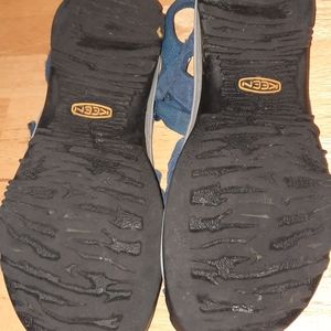 Keen rose blue size 10